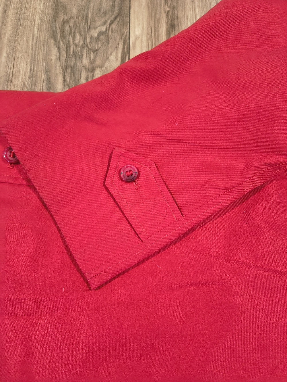 Burberry Red Trench Coat with Navy Plaid Lining - Picture 6 of 9